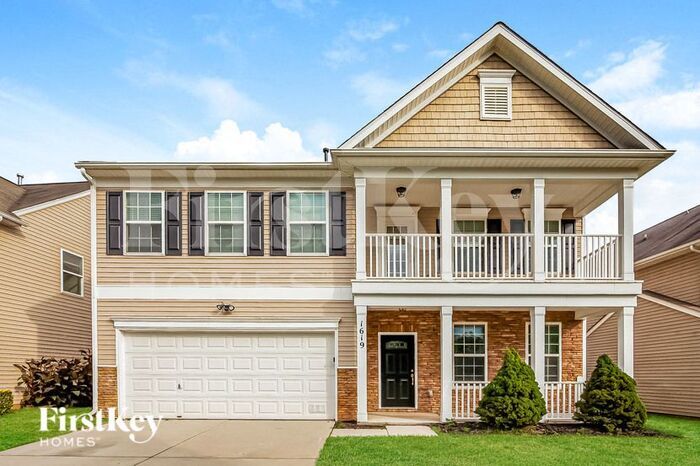 1619 Eastway Dr in Dallas, NC - Building Photo