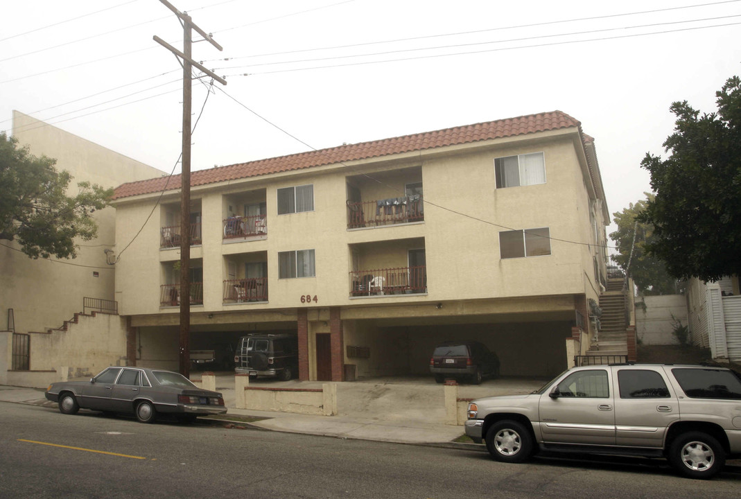 684 2nd St in San Pedro, CA - Foto de edificio