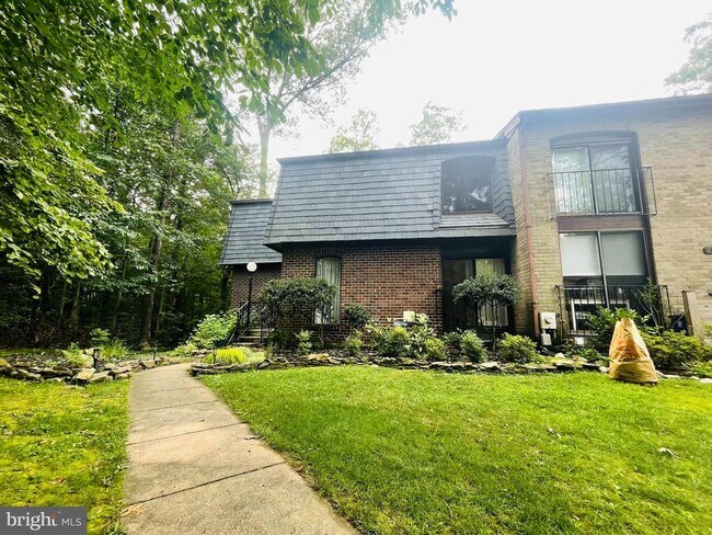 8080 Inverness Ridge Rd in Potomac, MD - Building Photo - Building Photo