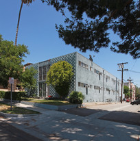 618 E Cedar Ave Apartments