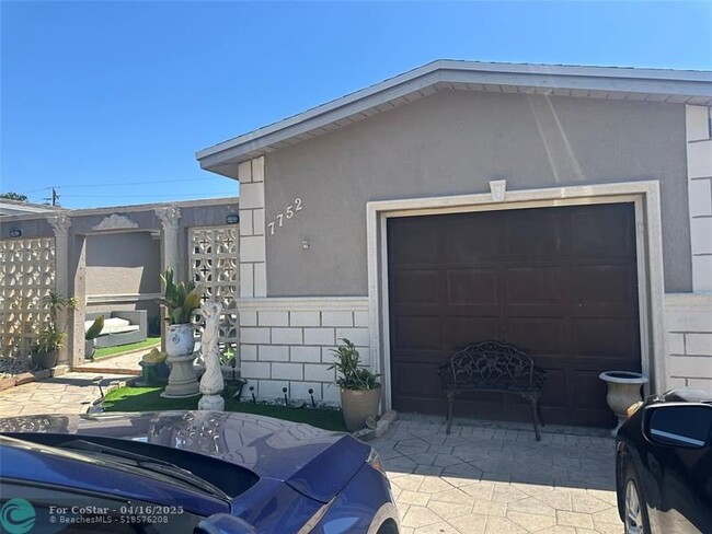 property at 7752 Biltmore Blvd