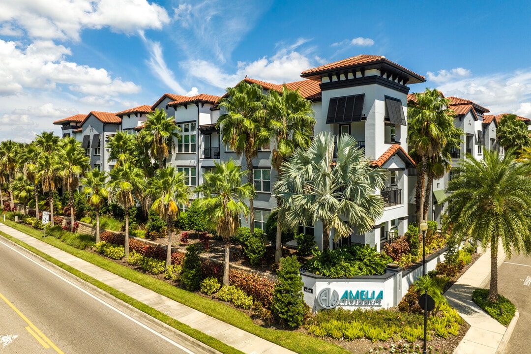 Amelia at Westshore in Tampa, FL - Foto de edificio
