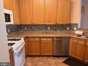 4330 Cannon Ridge Ct in Fairfax, VA - Building Photo - Building Photo