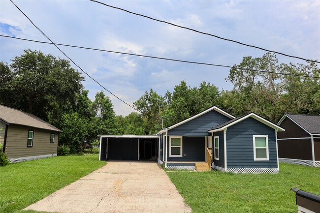 621 North St in Crosby, TX - Building Photo - Building Photo