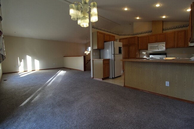 11014 E 38th Ave in Spokane Valley, WA - Building Photo - Building Photo