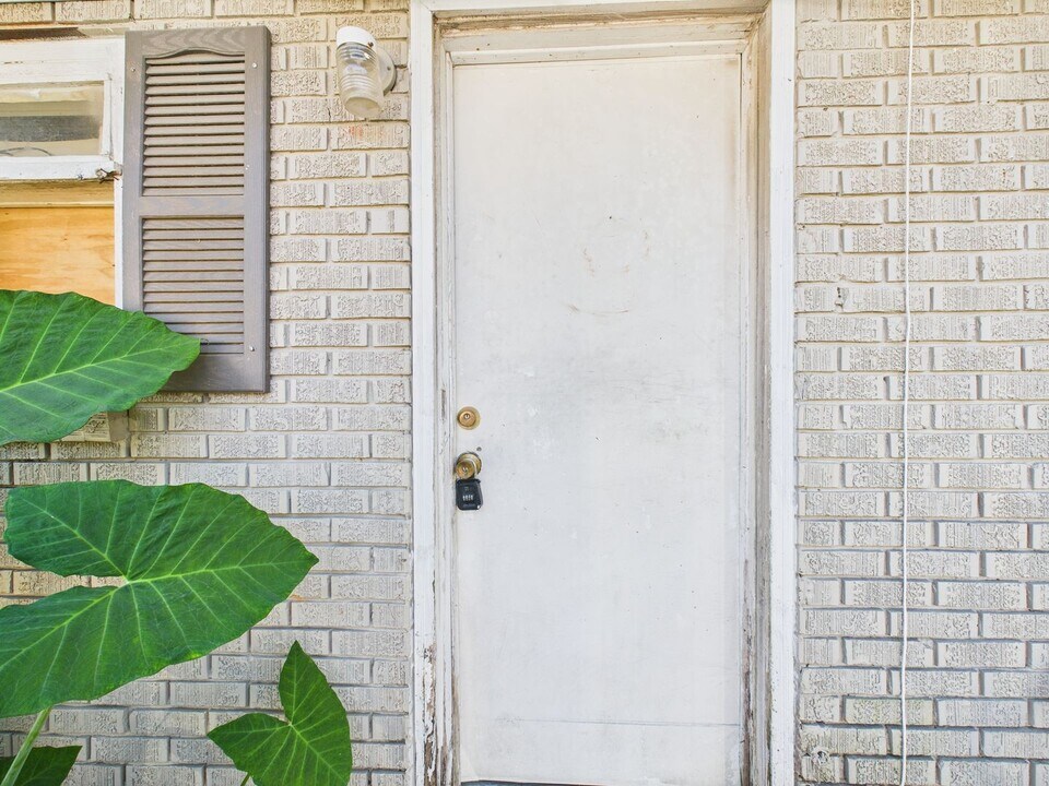 700 13th St in Lafayette, LA - Building Photo