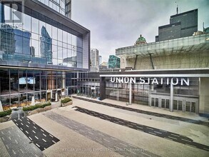 88-4588 Harbour St in Toronto, ON - Building Photo - Building Photo
