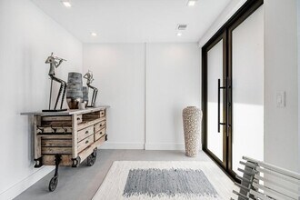 925 NE 6th St in Fort Lauderdale, FL - Building Photo - Building Photo