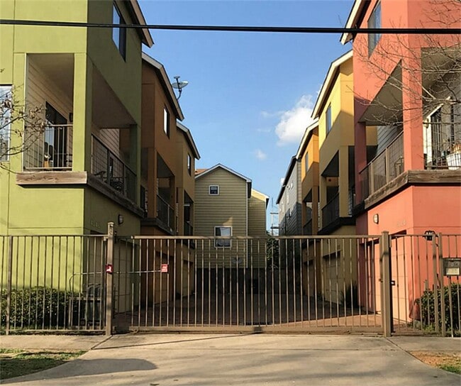 4338 Spencer St in Houston, TX - Building Photo - Building Photo