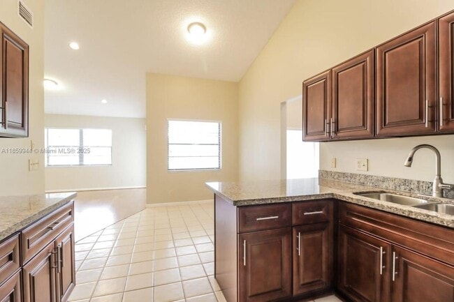 8506 Eagle Run Dr in Boca Raton, FL - Building Photo - Building Photo