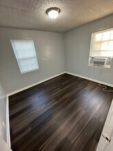 1528 Mt Herman St in Jacksonville, FL - Building Photo - Building Photo