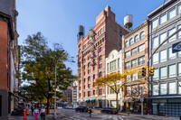 220-224 W Broadway in New York, NY - Foto de edificio - Building Photo