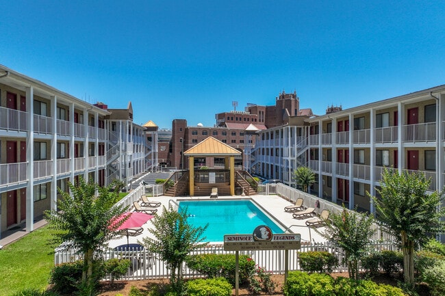 Seminole Legends Condominiums in Tallahassee, FL - Building Photo - Building Photo