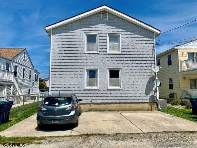 214 35th St S in Brigantine, NJ - Building Photo - Building Photo