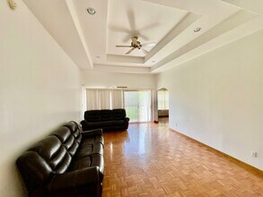 4112 Blackhawk St in Edinburg, TX - Foto de edificio - Building Photo