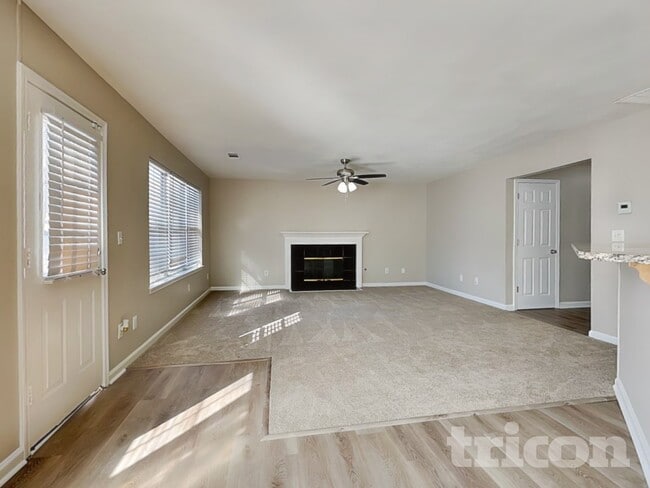 3585 Andrea Lee Ct in Snellville, GA - Building Photo - Building Photo