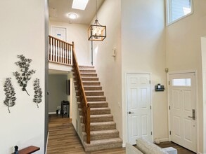 11541 SW 45th Ave in Portland, OR - Building Photo - Building Photo