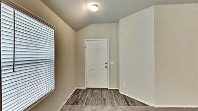 1913 Sloane Dr in Yukon, OK - Building Photo - Building Photo