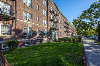 3017 Ocean Pky in Brooklyn, NY - Building Photo - Building Photo