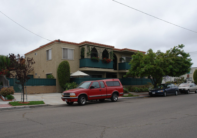 2861 Polk Ave in San Diego, CA - Building Photo - Building Photo