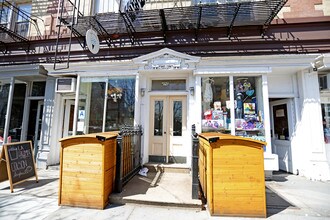 194-196 Court St in Brooklyn, NY - Foto de edificio - Building Photo
