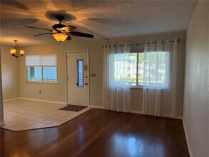 8454 111th St N in Seminole, FL - Building Photo - Building Photo