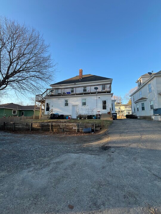 34 Springside Ave in Pittsfield, MA - Building Photo