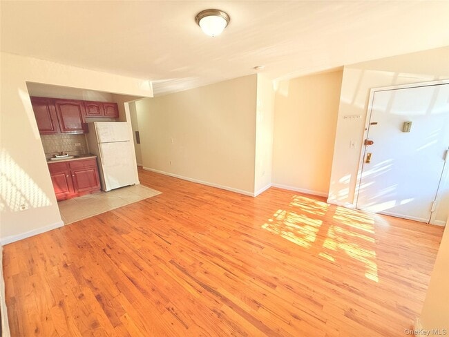 461 E 181st St in Bronx, NY - Building Photo - Building Photo