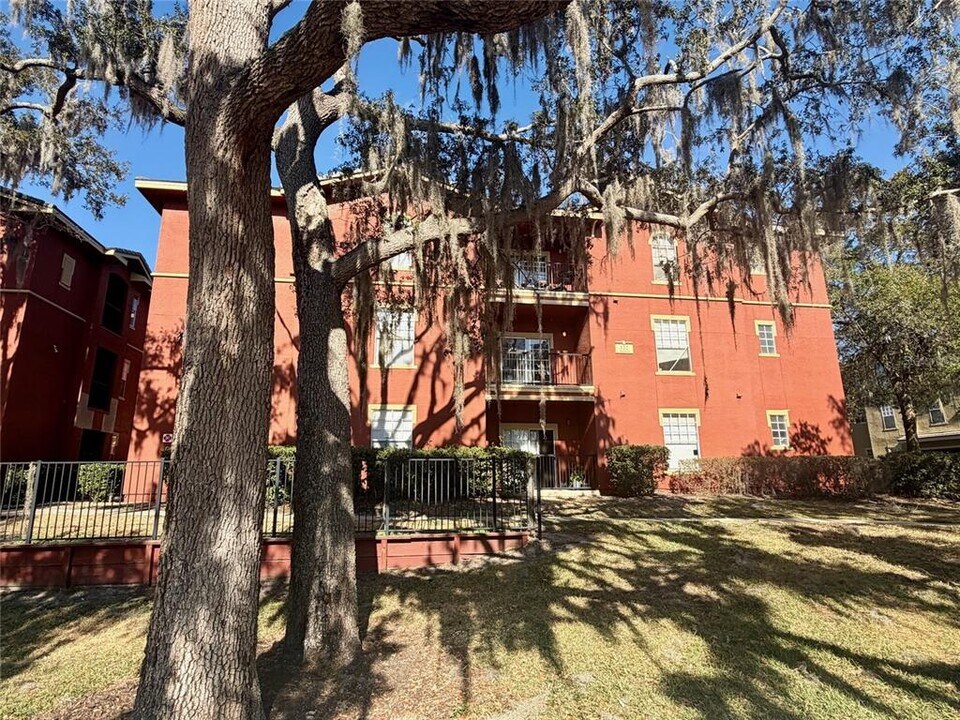 122 Vista Verdi Cir in Lake Mary, FL - Building Photo