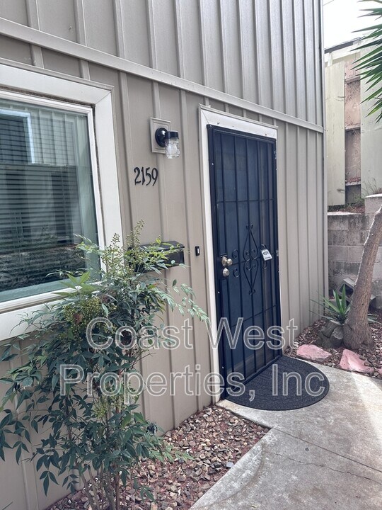 2159 Mendocino Blvd in San Diego, CA - Foto de edificio