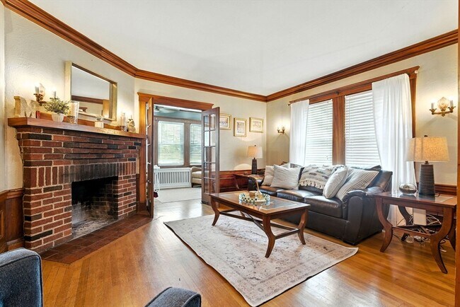 15 Fairfax Rd in Milton, MA - Foto de edificio - Building Photo