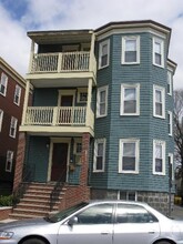 799 Somerville Ave in Somerville, MA - Foto de edificio - Building Photo