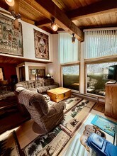 273 Rainbow Ln in Mammoth Lakes, CA - Building Photo - Building Photo