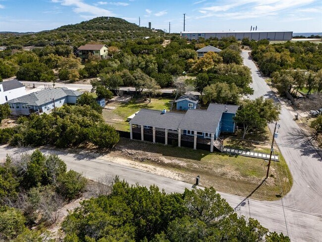property at 6607 Avenida Ann St