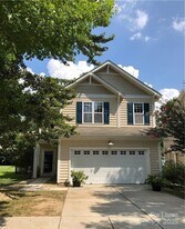 1601 Hammond Dr in Matthews, NC - Building Photo