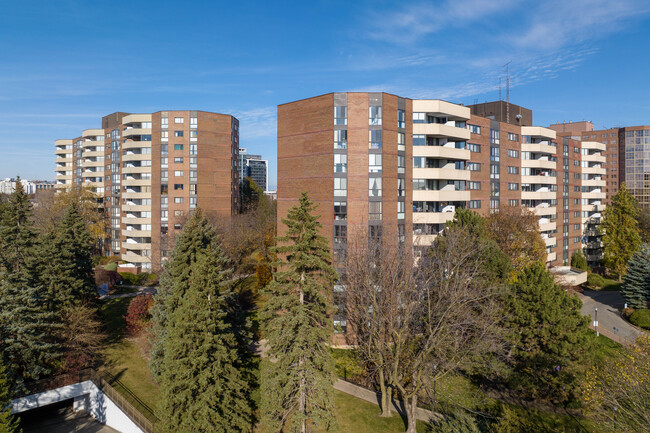 40 Baif Blvd in Richmond Hill, ON - Building Photo - Building Photo