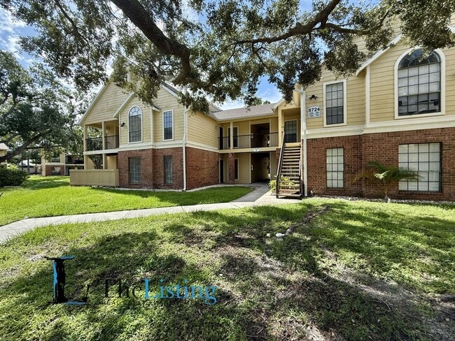 8724 Mallard Reserve Dr in Tampa, FL - Foto de edificio - Building Photo