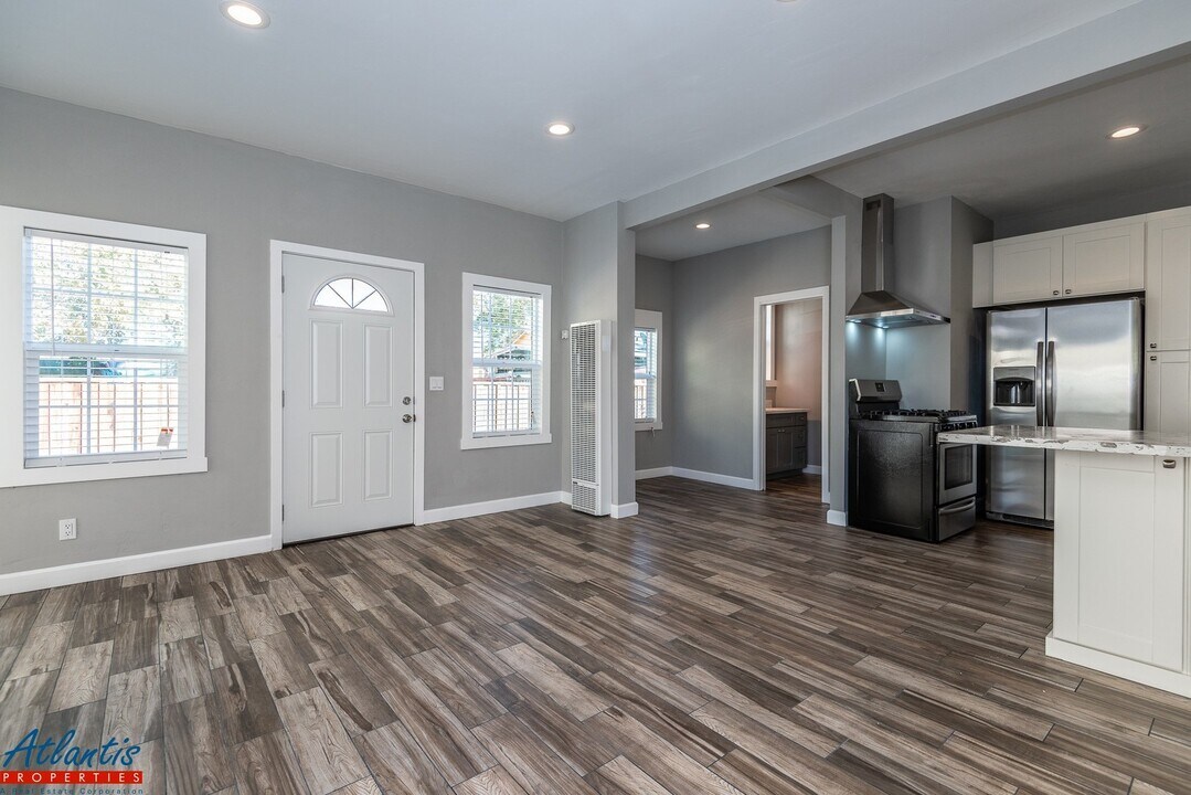 855 N 13th St in San Jose, CA - Building Photo