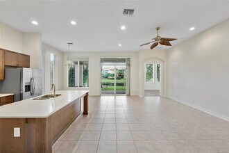 8215 NW 125th Ln in Parkland, FL - Building Photo - Building Photo