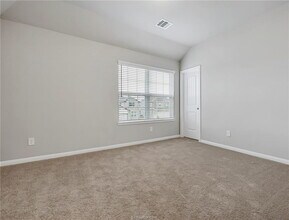 4717 Los Pines Way in Bryan, TX - Building Photo - Building Photo