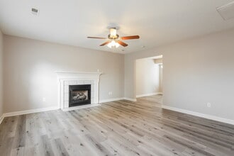 4834 Hopewood Ln in Charlotte, NC - Building Photo - Building Photo