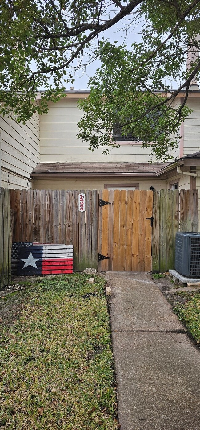 property at 2053 Country Village Blvd