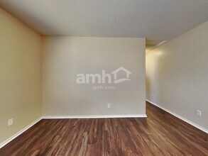 7504 S Sunrise Way in Buckeye, AZ - Building Photo - Building Photo