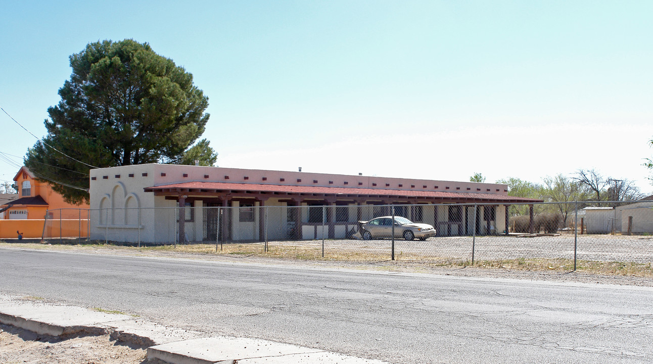 12751 Alameda Ave in Clint, TX - Building Photo