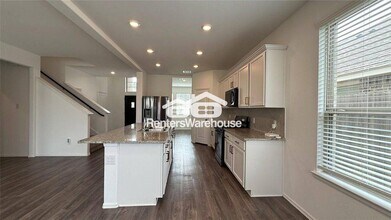 9323 Darby Knoll Wy in Houston, TX - Building Photo - Building Photo