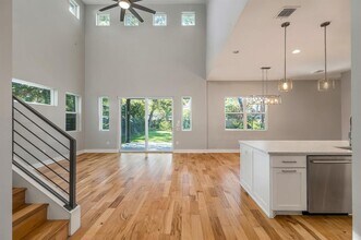 3209 Govalle Ave in Austin, TX - Building Photo - Building Photo