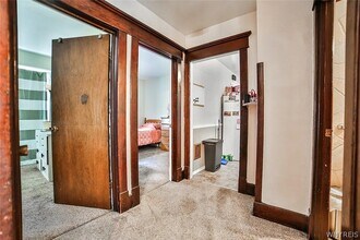 128 Roanoke Pky, Unit Upper Floor in Buffalo, NY - Building Photo - Building Photo