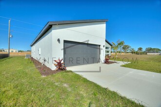 25307 Alicante Dr in Punta Gorda, FL - Building Photo - Building Photo