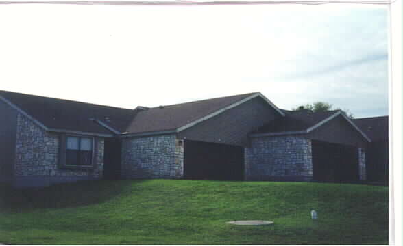 Mooring Circle Duplexes in Lakeway, TX - Building Photo