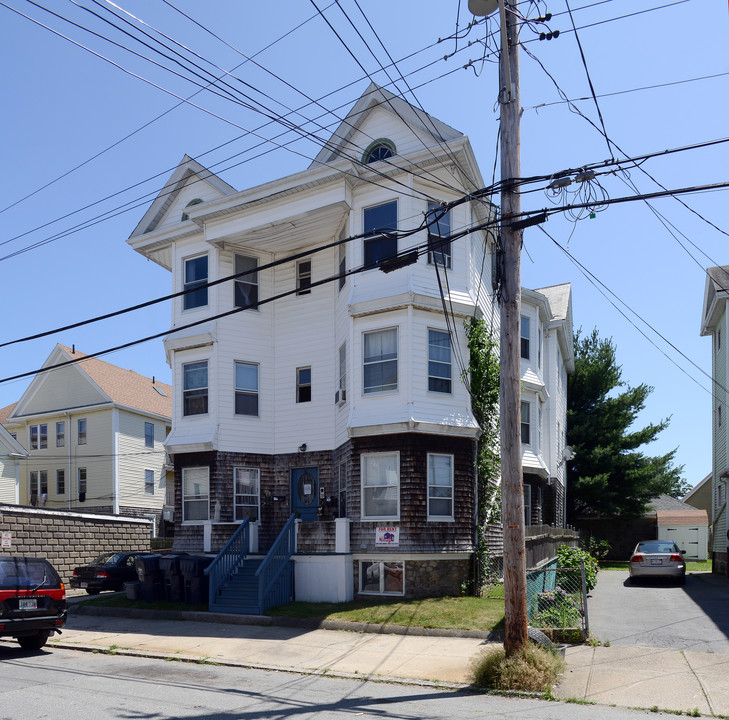 276 Collette St in New Bedford, MA - Building Photo